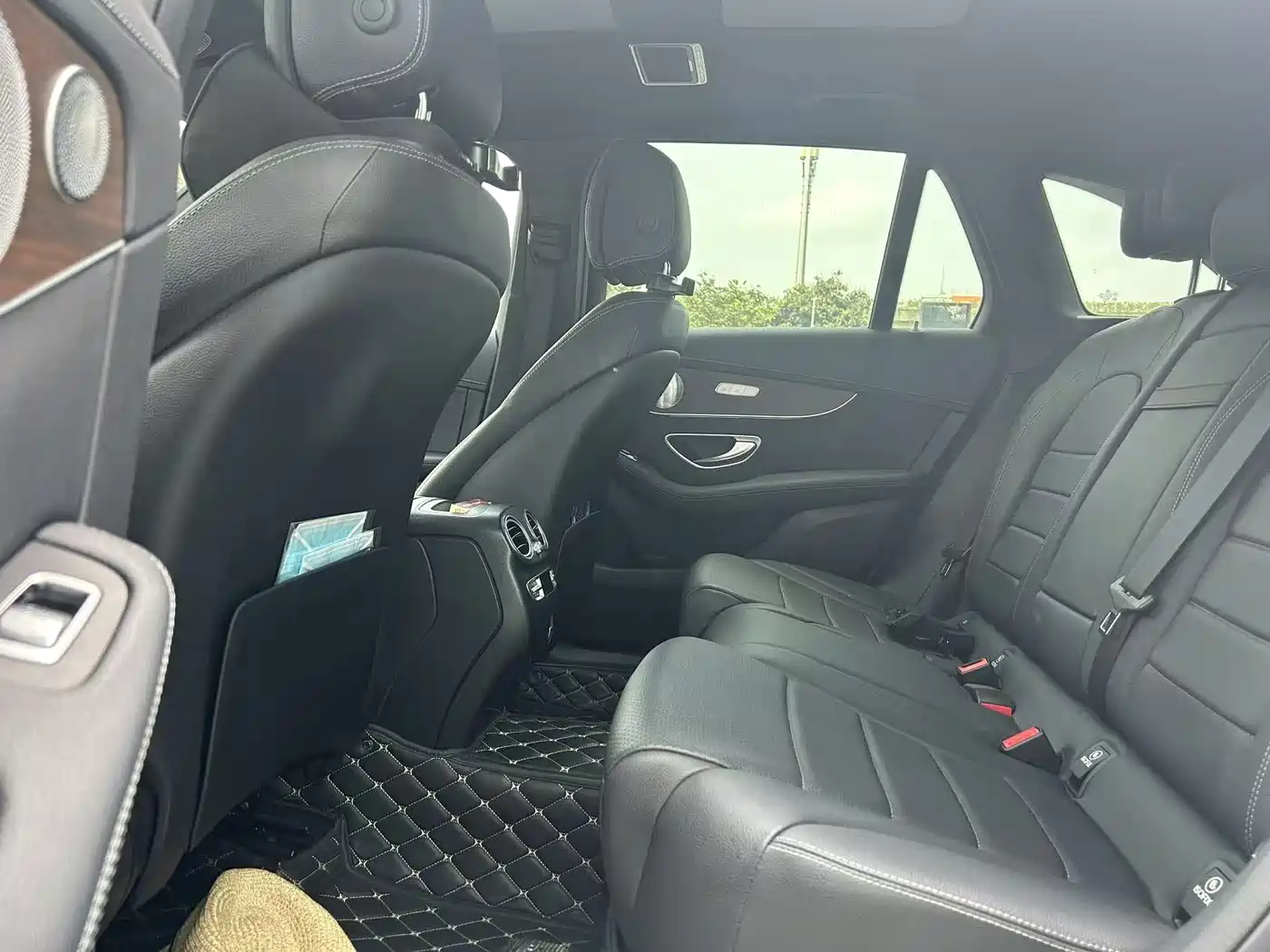 Mercedes-Benz GLC 2021 GLC 300 L 4MATIC Sporty фото 7