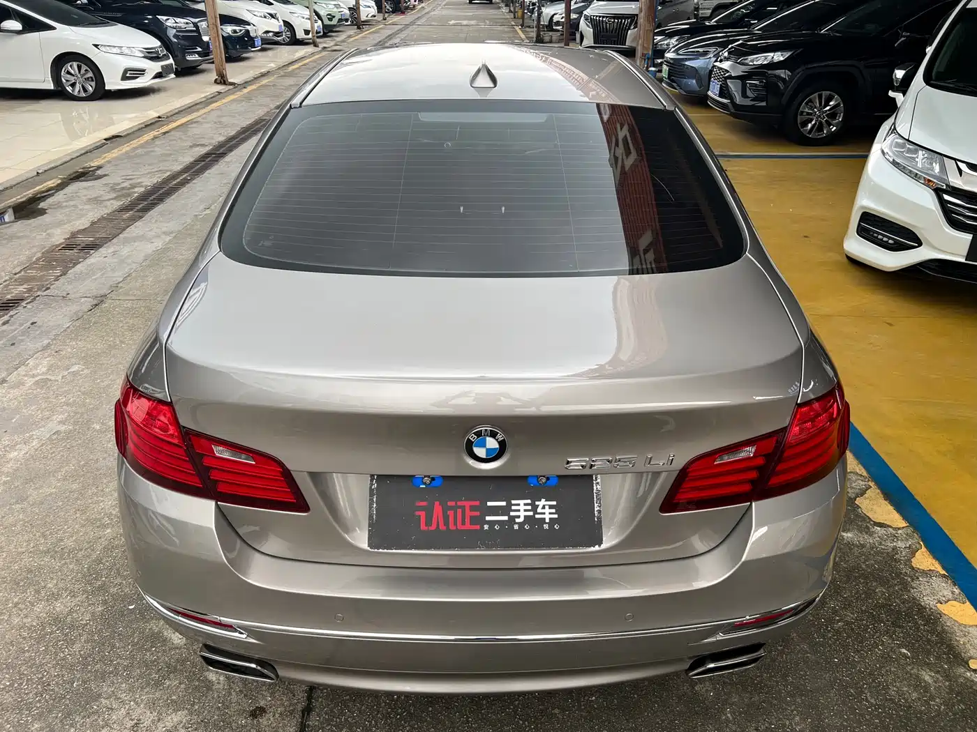 BMW 5 Series 2014 525Li Luxury Design Package фото 2