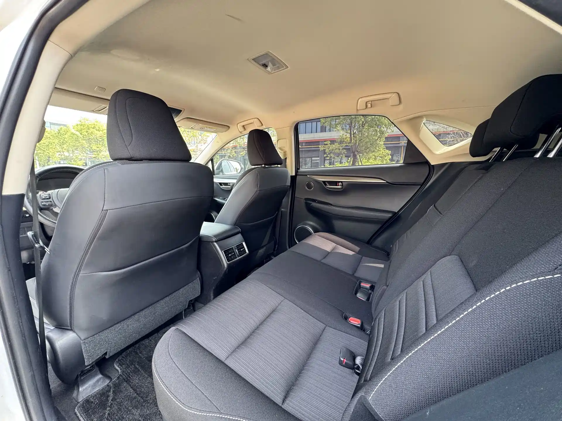 Фото 6 - Lexus NX