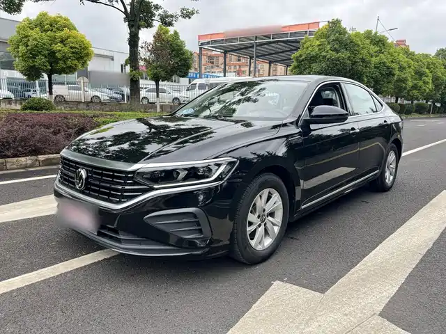 Volkswagen Passat Outstanding, 280TSI, Бизнес