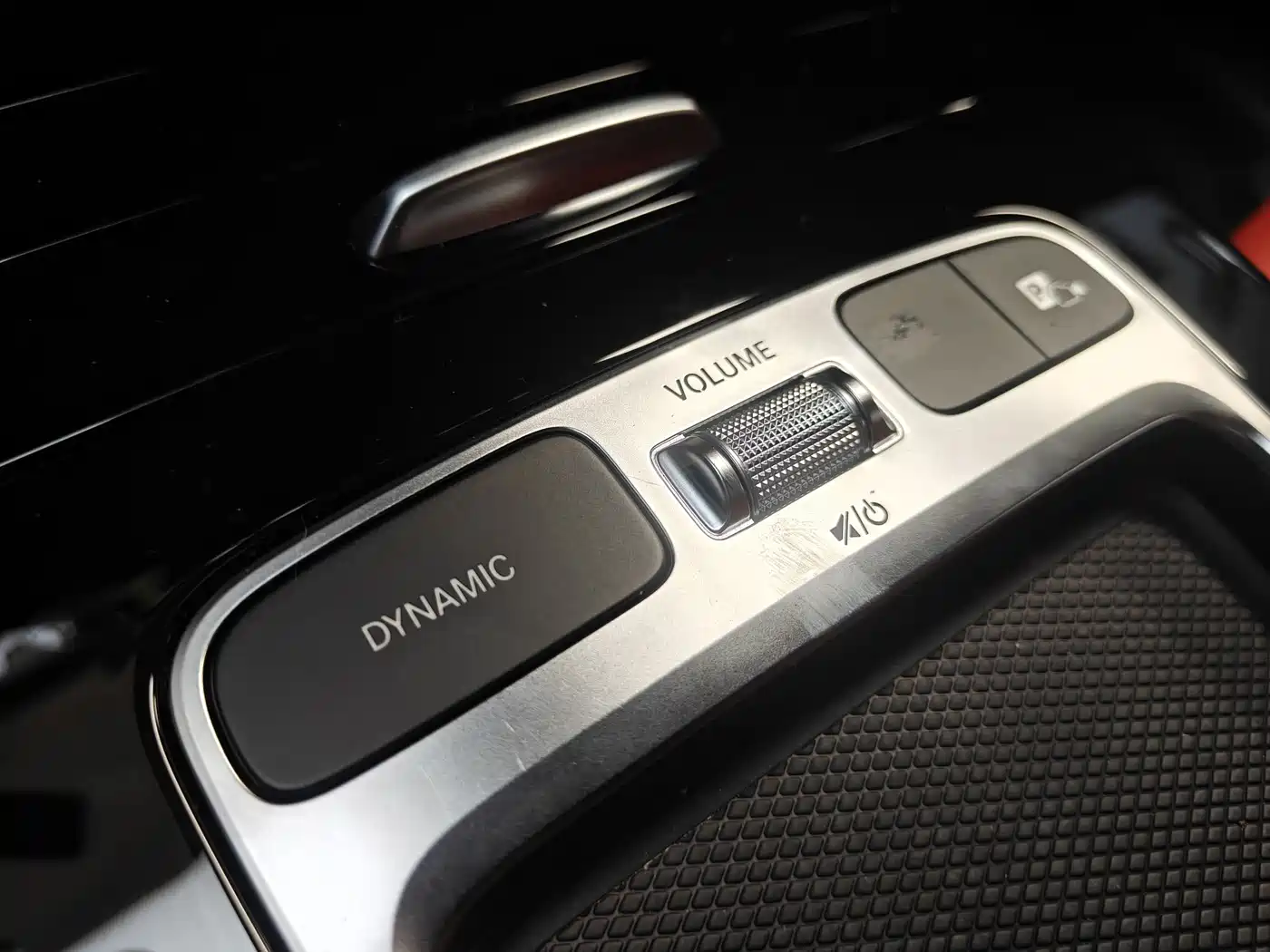 Mercedes-Benz A-Class AMG 2025 AMG A 35 L 4MATIC фото 10