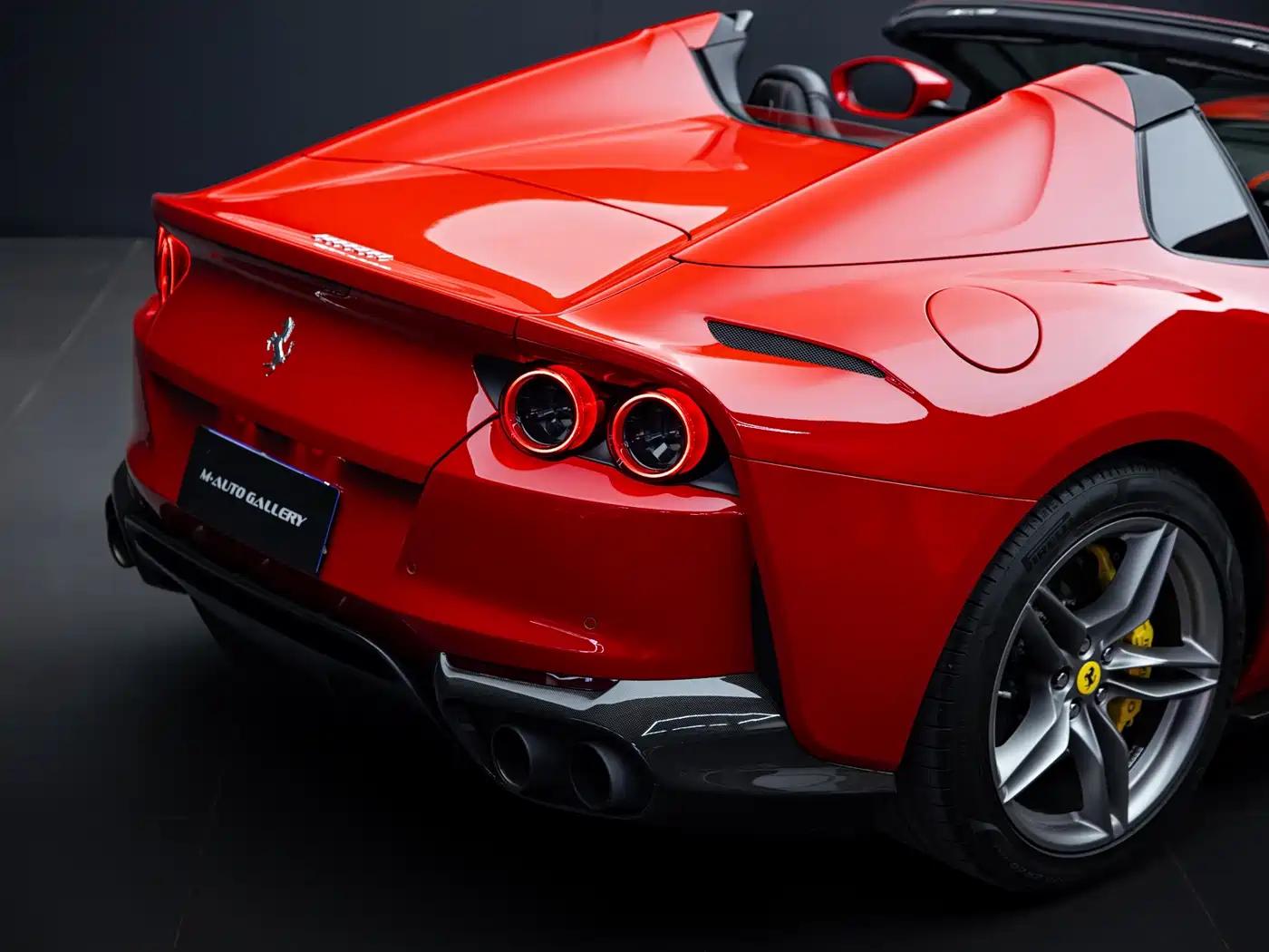 Ferrari 812 2021 2020 6.5L GTS