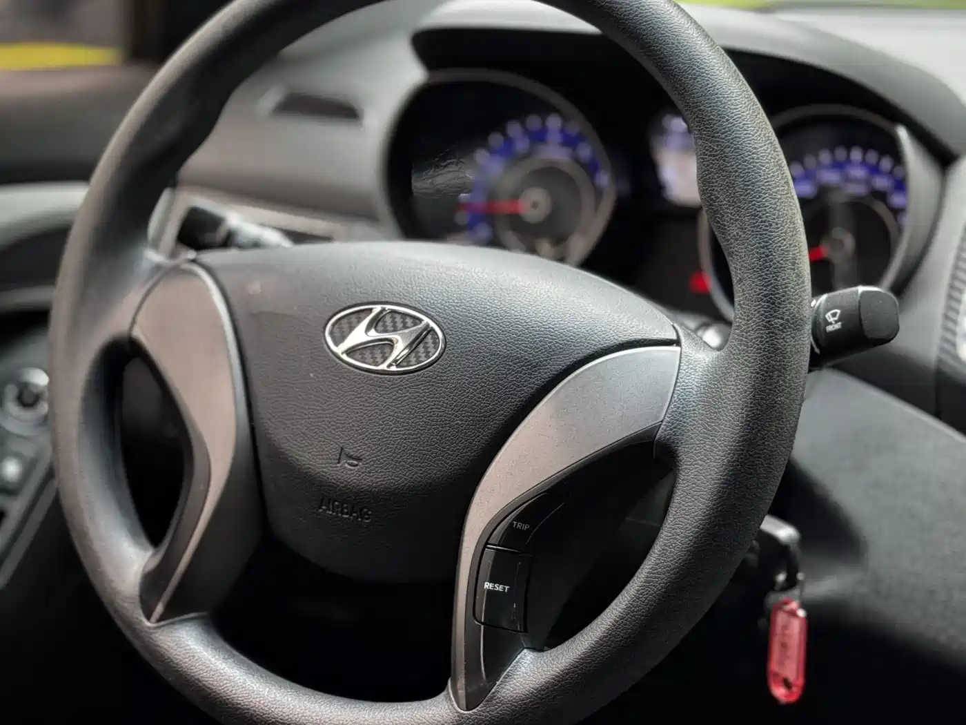 Hyundai Langdong 2012 1.6L Automatic Fashion фото 8
