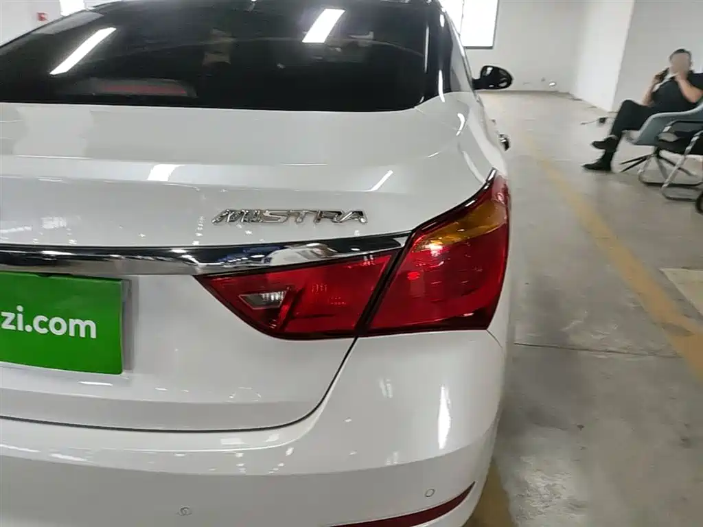 Hyundai Mistra 2014 1.8L Auto Smart GLS фото 8