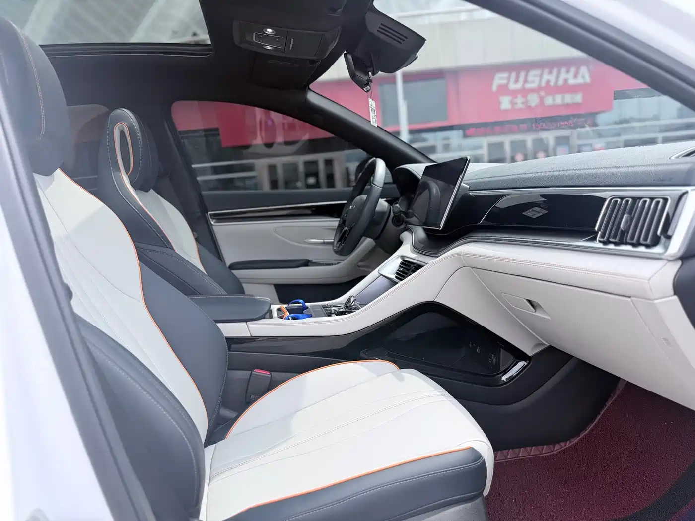 Photo 12 - BYD Song PLUS PHEV