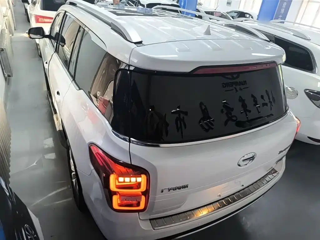 GAC Trumpchi Trumpchi GS8 2017 320T 2WD Luxury Smart Connect (7-seater) фото 5