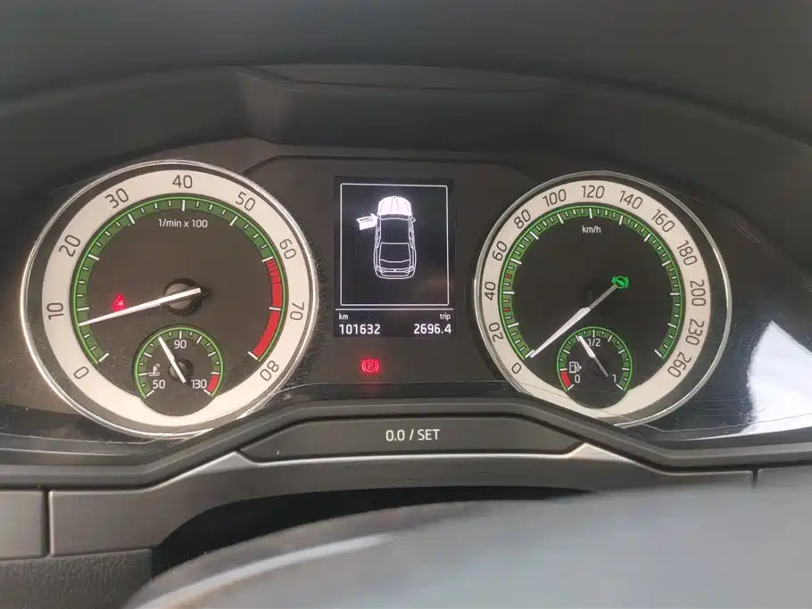 Škoda Superb 2018 TSI330 DSG Comfort Edition China V фото 14