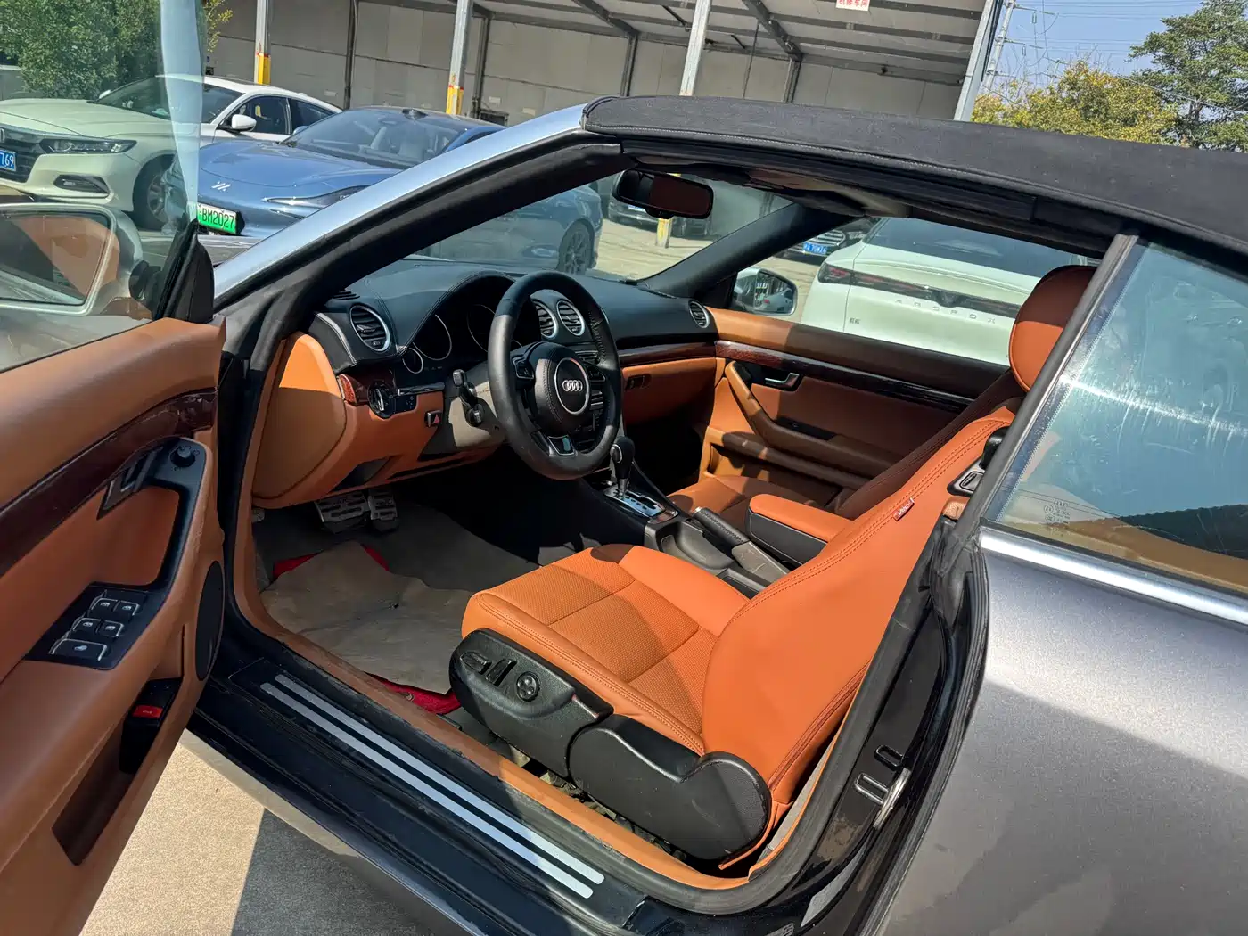 Audi A4 (Import) 2003 A4 3.0 Convertible фото 7