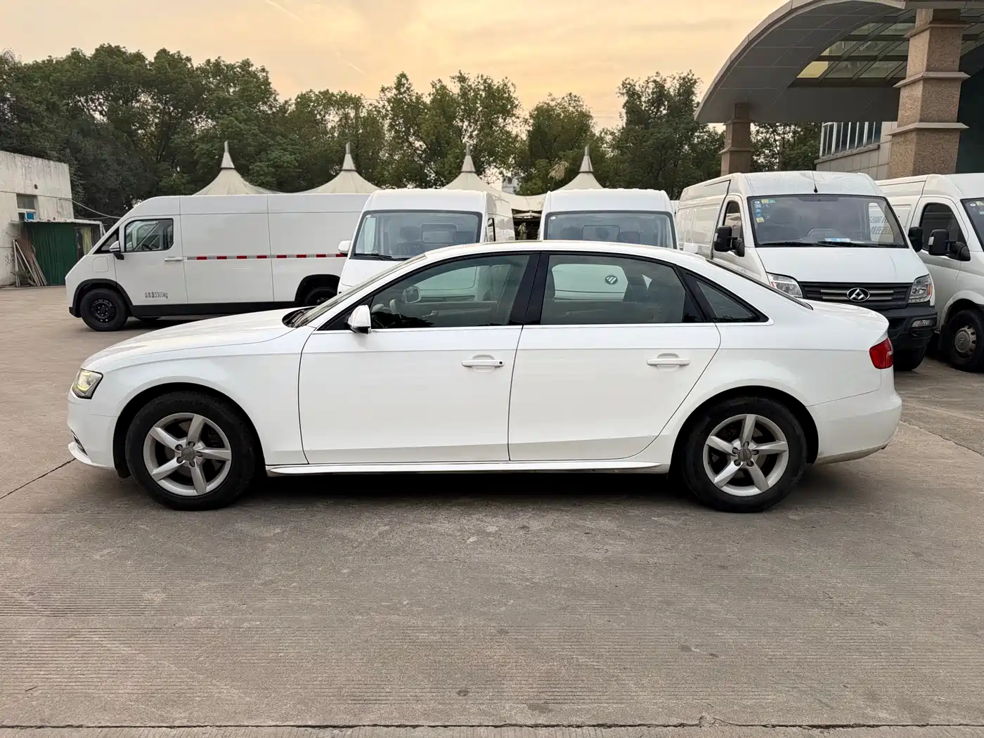 Audi A4L 2015 35 TFSI Auto Standard фото 9