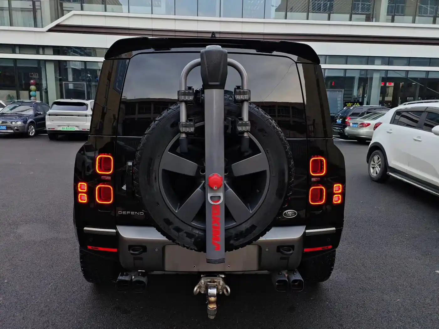 Фото 6 - Land Rover Defender