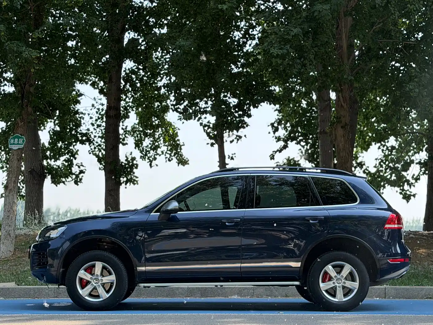 Volkswagen Touareg 2011 3.0TSI Comfort фото 3