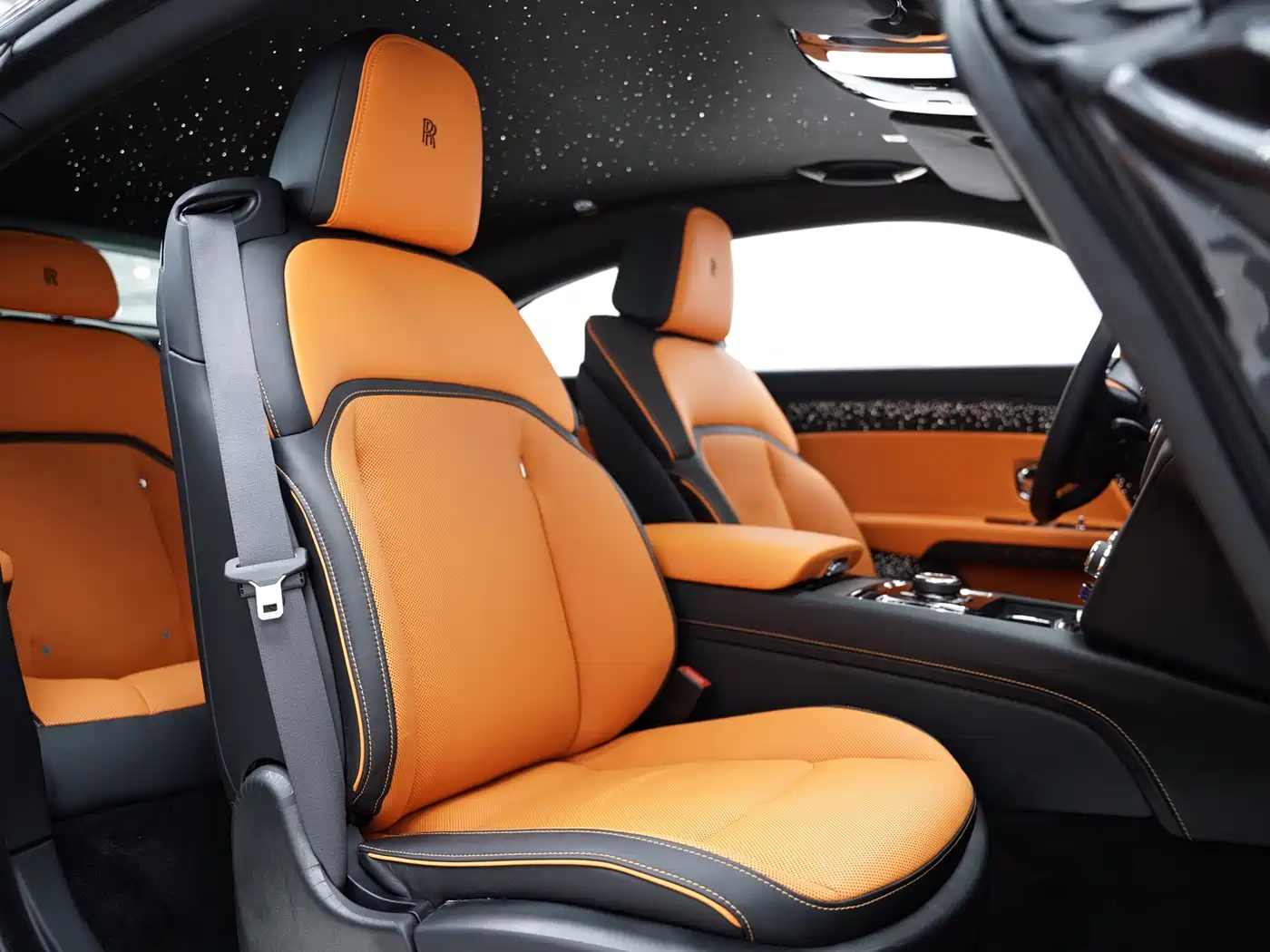 Rolls-Royce Spectre 2024 Standard Model фото 8
