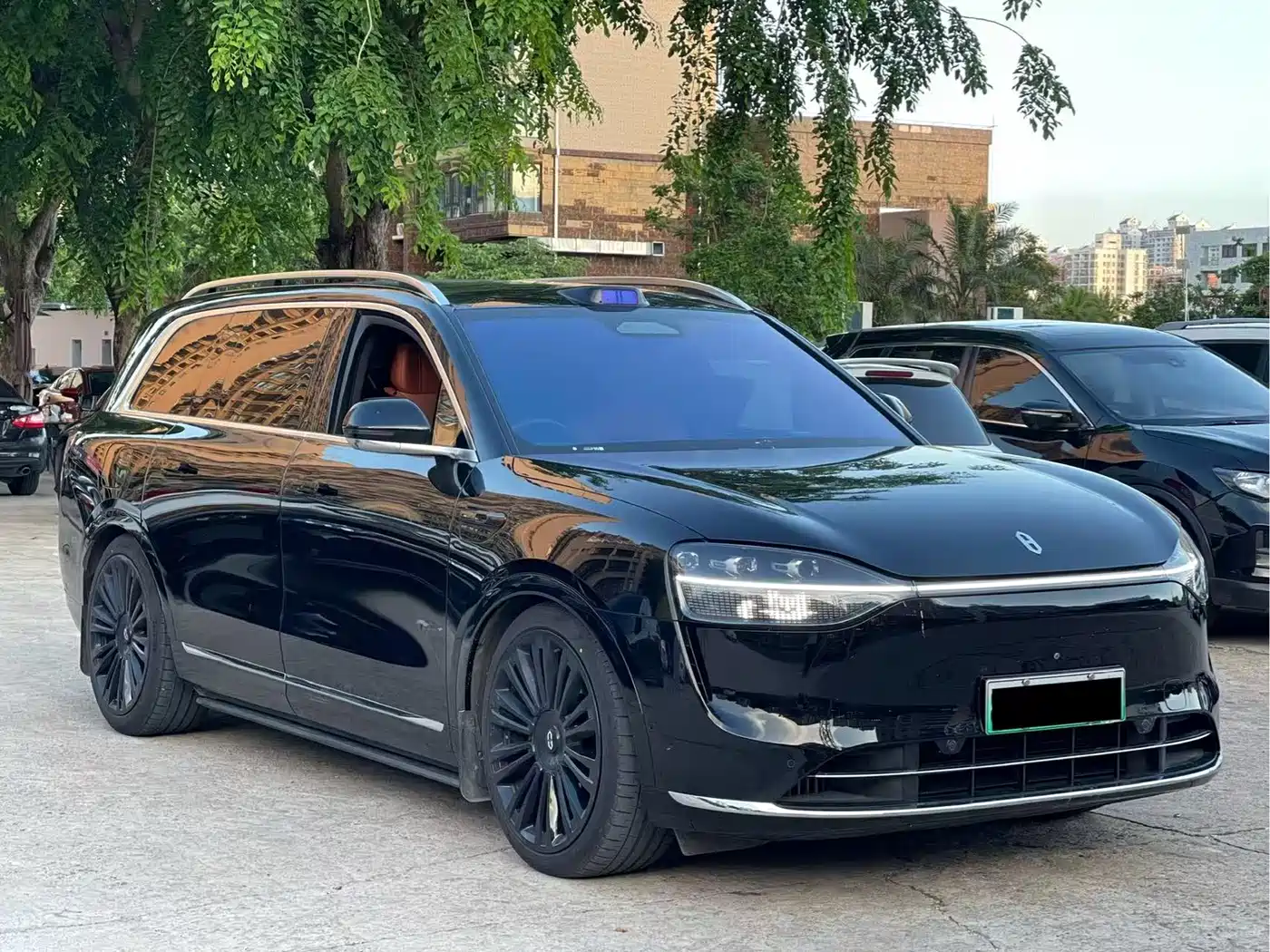 AITO Wenjie AITO M9 2024 Range Extender Max Edition 42kWh 6-seater фото 3