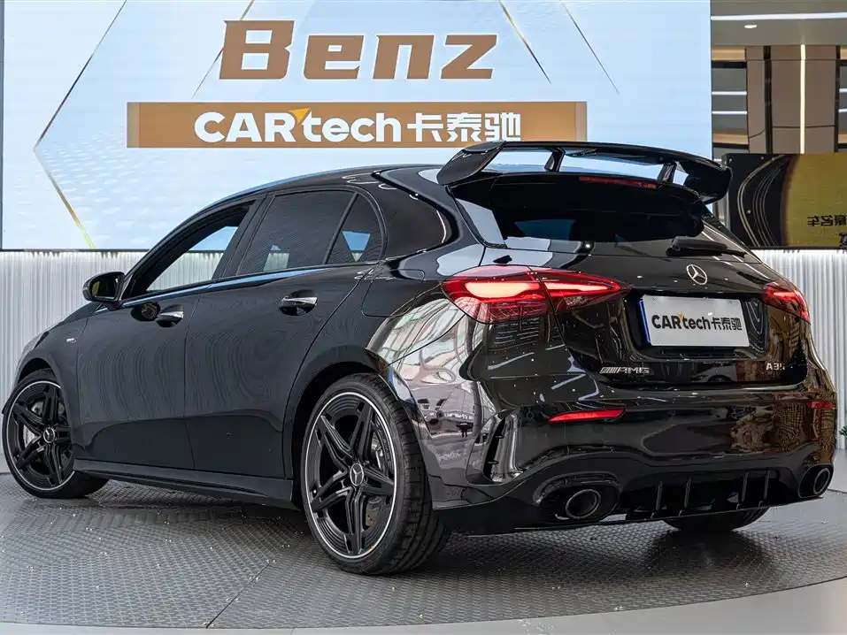 Mercedes-Benz A-Class AMG (Import) 2024 AMG A 35 4MATIC фото 3