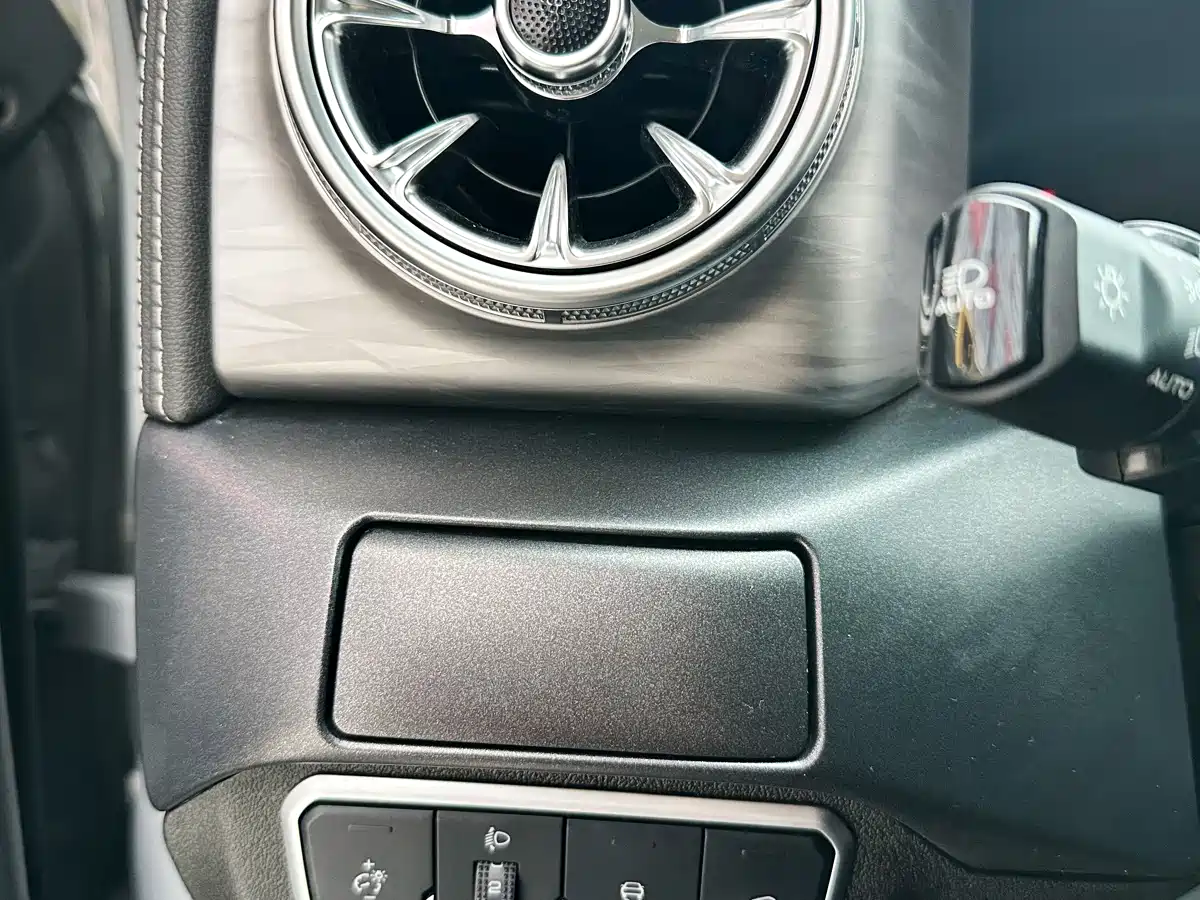 Tank 300 2023 Off-Road Edition 2.0T Conqueror фото 13