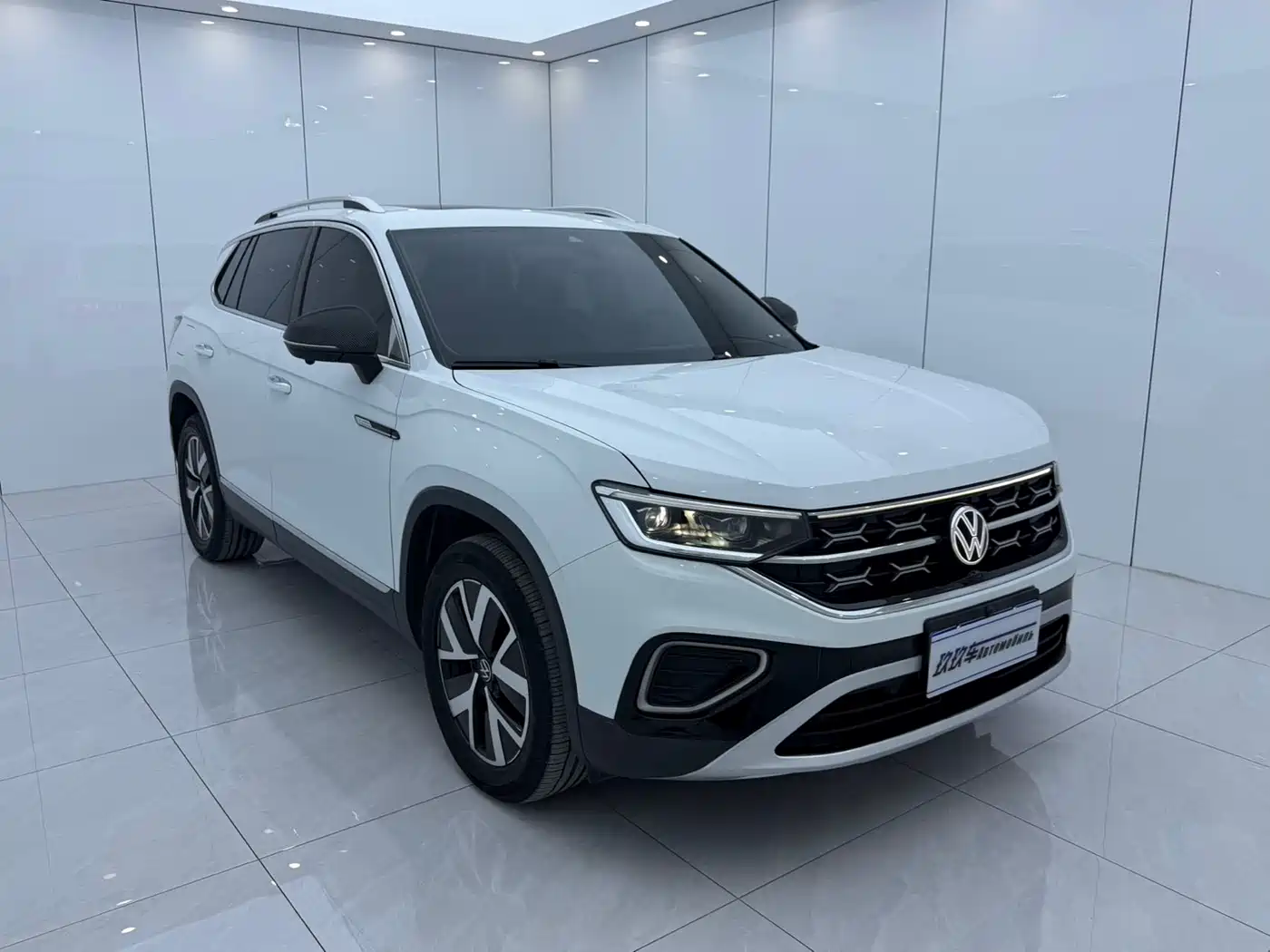 Volkswagen Tayron 2023 280TSI 2WD Luxury Plus Advanced Edition фото 3