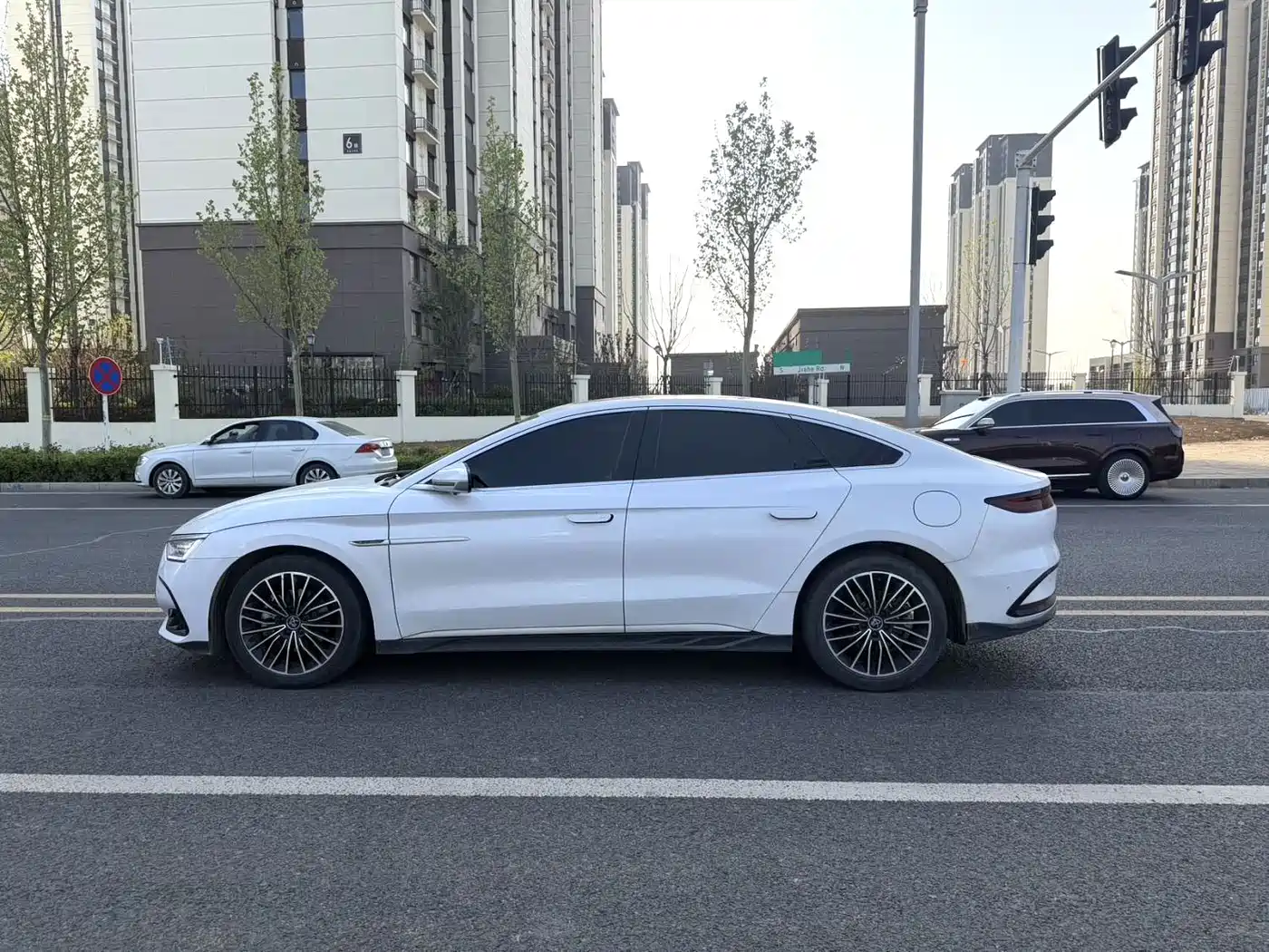 BYD Han 2023 DM-i Champion Edition 121KM Honor фото 7