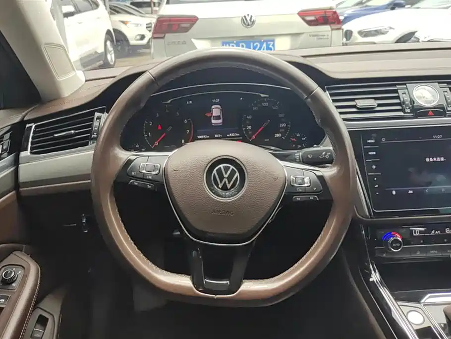 Volkswagen Phideon 2021 380TSI Luxury Edition фото 15
