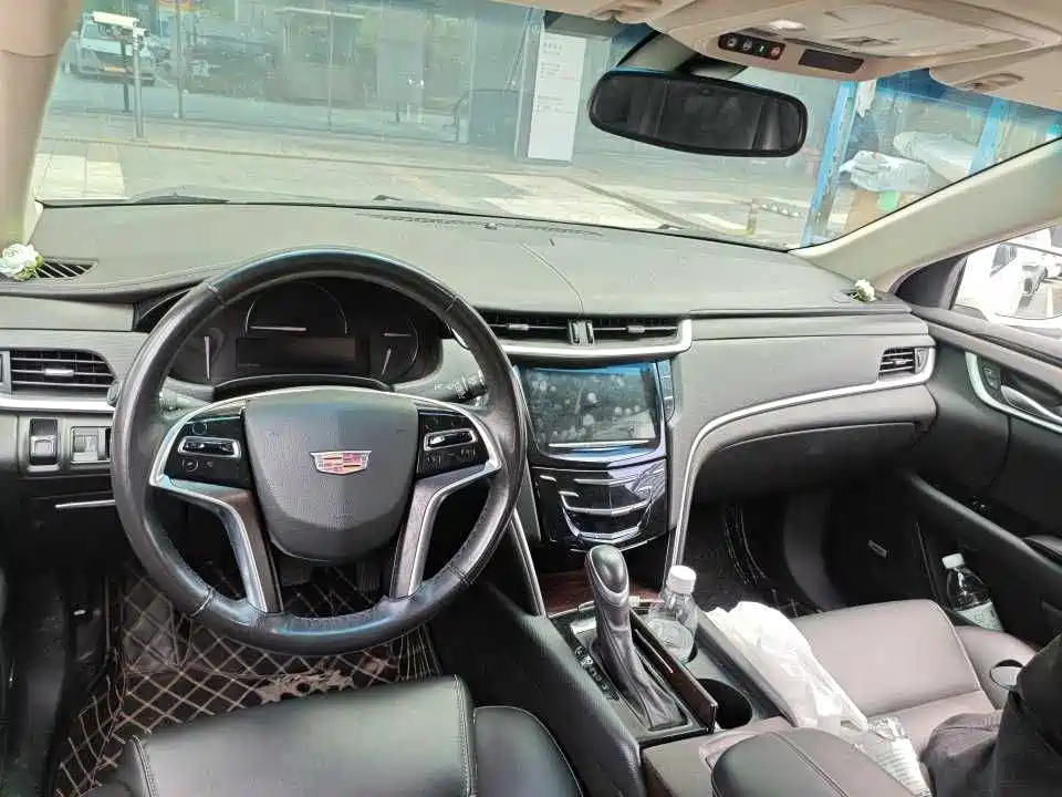 Cadillac XTS 2018 28T Technology фото 2