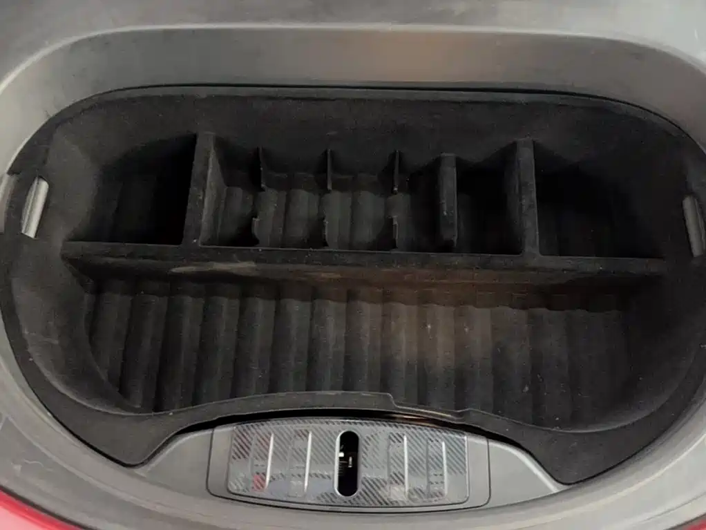 Фото 16 - Tesla Model 3
