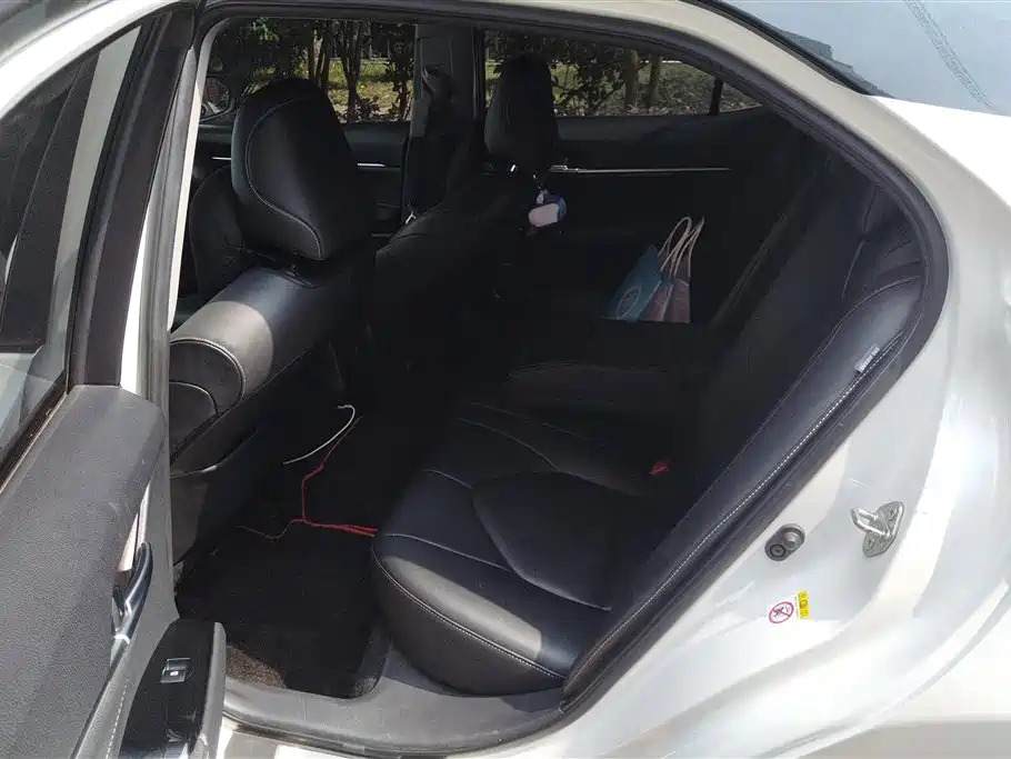 Toyota Camry 2018 2.5S Trend Edition фото 11
