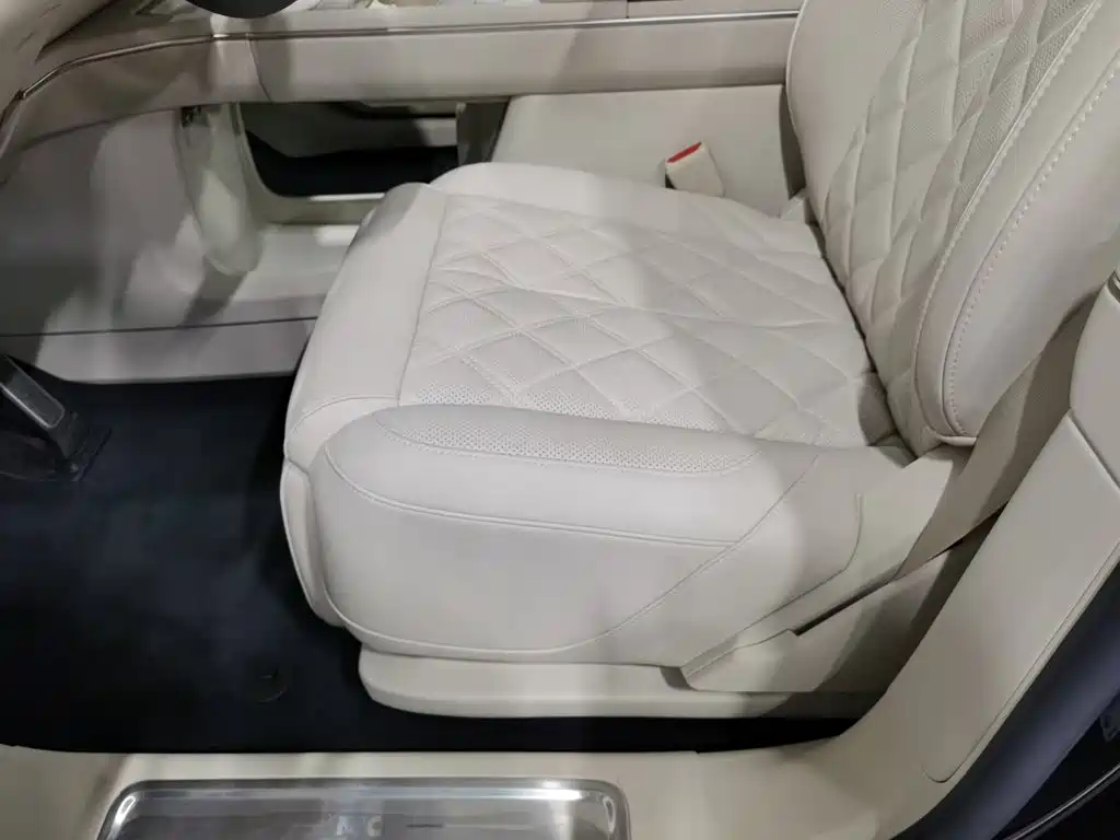 NIO ES8 2026 2025 Model 6-Seat Executive Luxury Edition