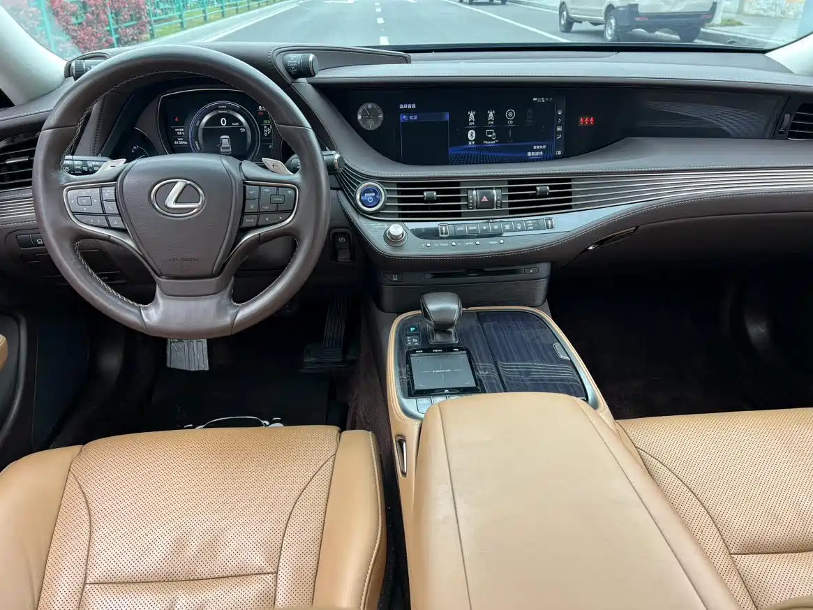 Lexus LS 2020 500h Excellence (China VI) фото 8
