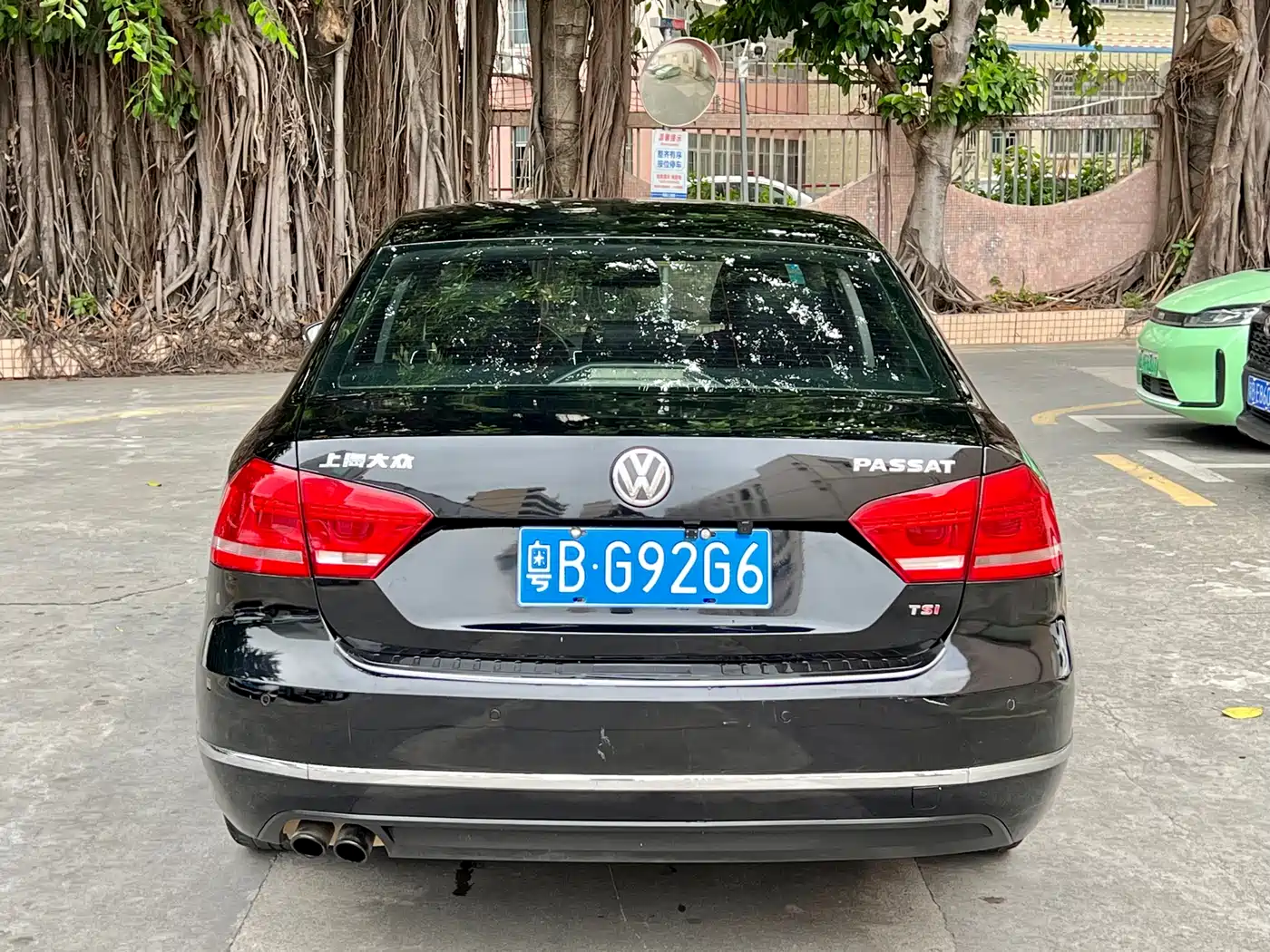 Volkswagen Passat 2011 1.8TSI DSG Honor Edition фото 4
