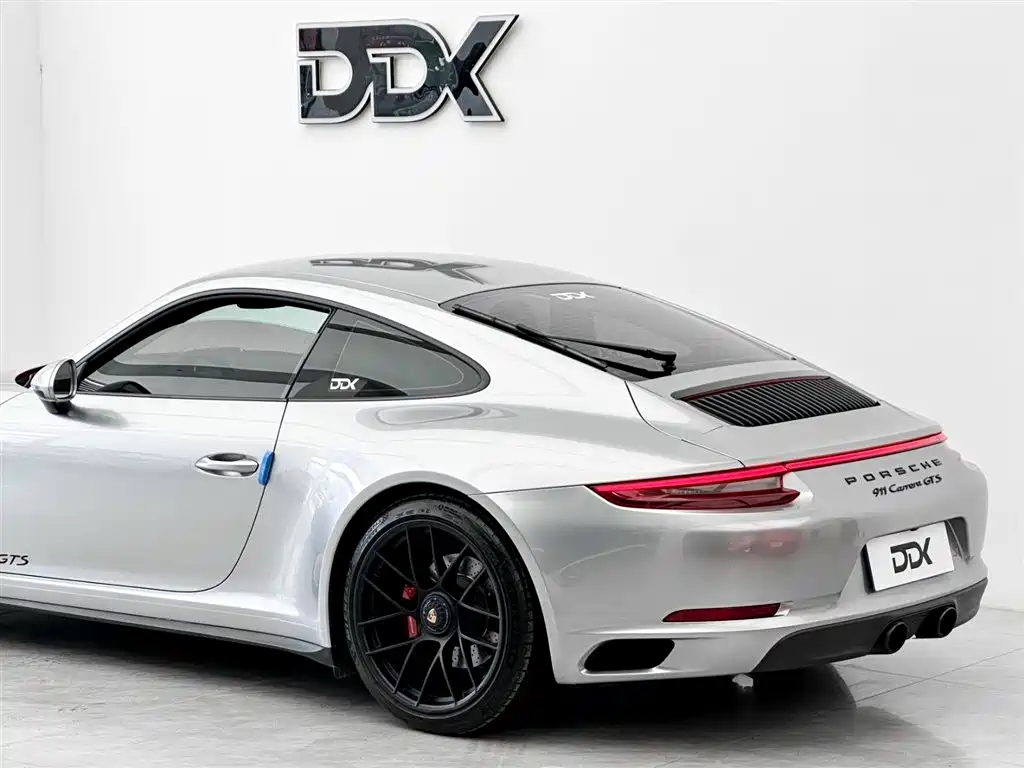 Porsche 911 2017 Carrera GTS 3.0T фото 8