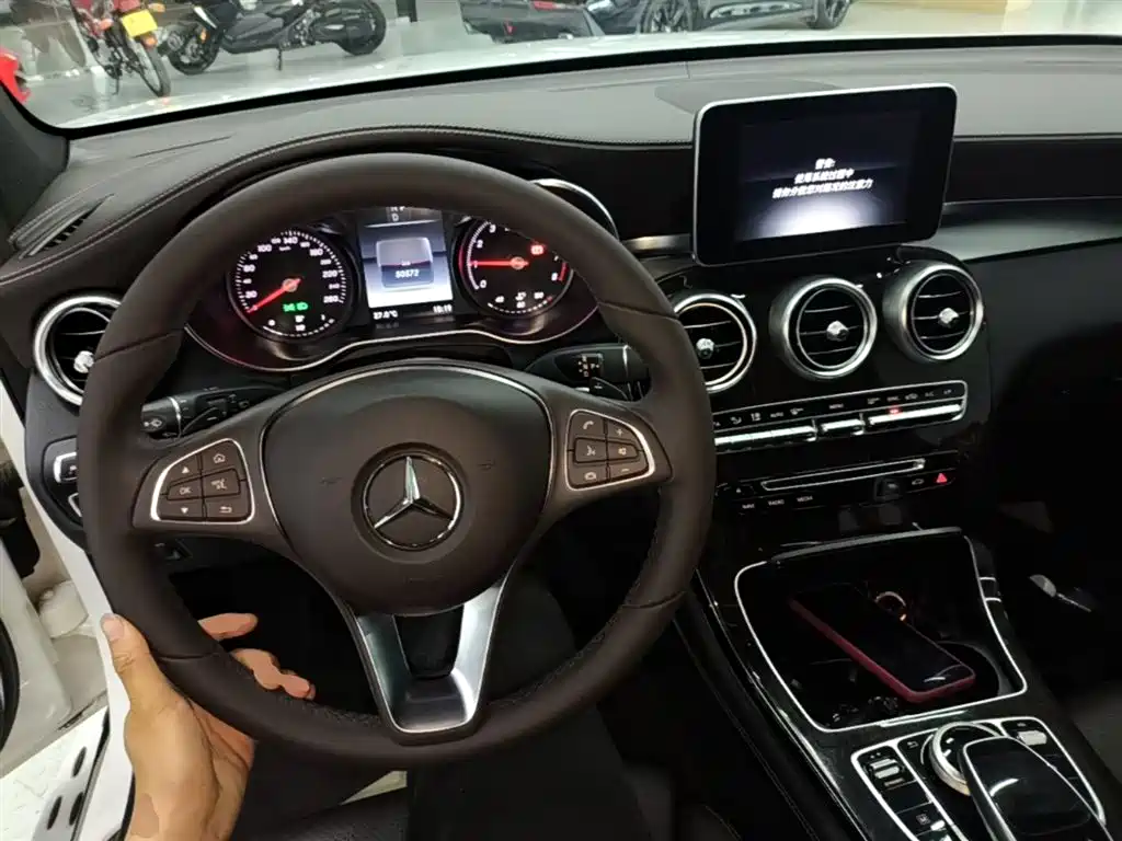 Mercedes-Benz GLC 2017 GLC 260 4MATIC Luxury фото 10