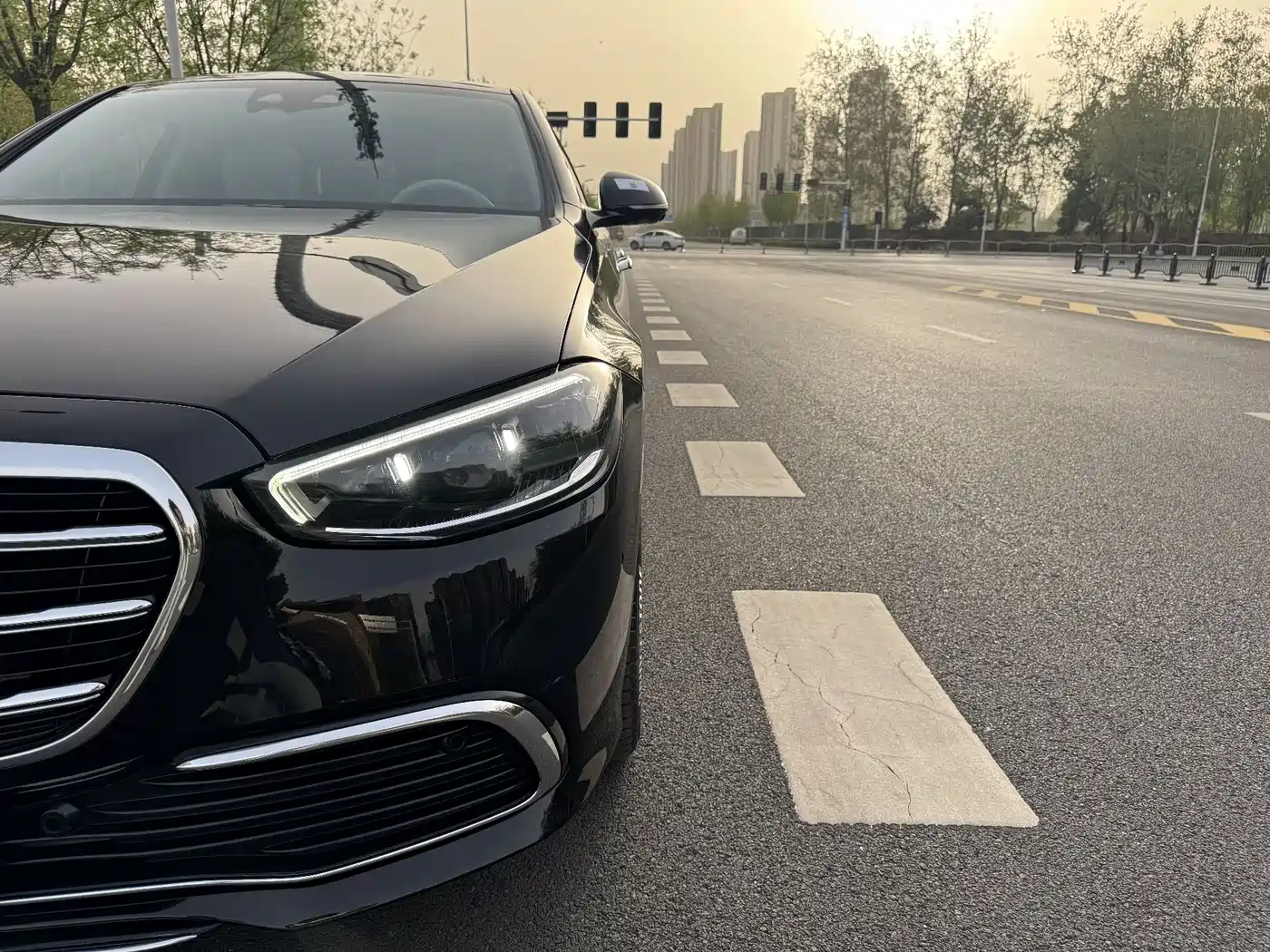Mercedes-Benz S-Class New Energy 2023 S 450 e L Plug-in Hybrid Sedan фото 45