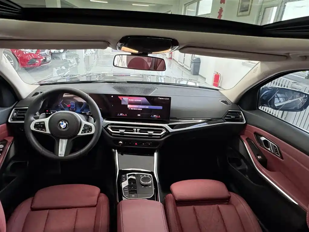 BMW 3 Series 2023 320Li M Sport Package фото 12