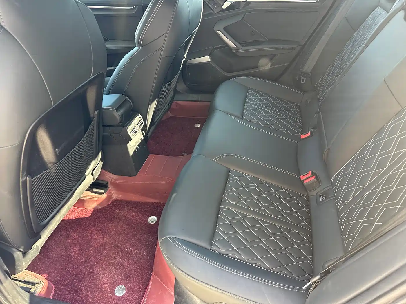 Audi A3 2025 Model A3L Limousine 35TFSI Flying Premium + Luxury Selection Package (Southern Edition) фото 8