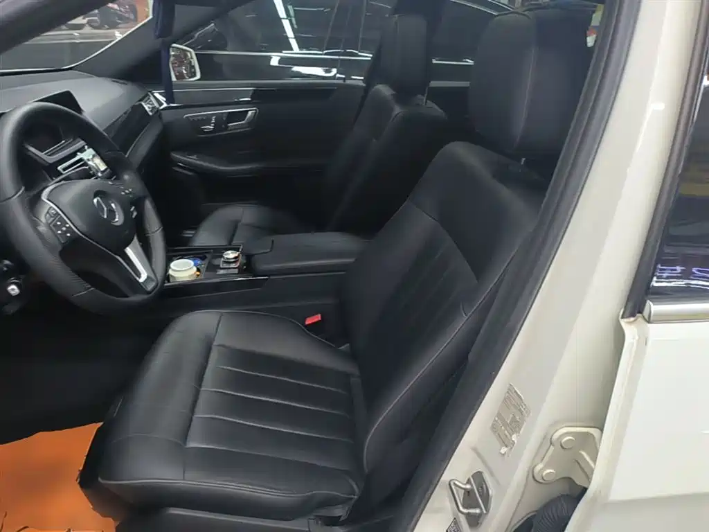 Mercedes-Benz E-Class 2015 E 260 L Sport фото 14