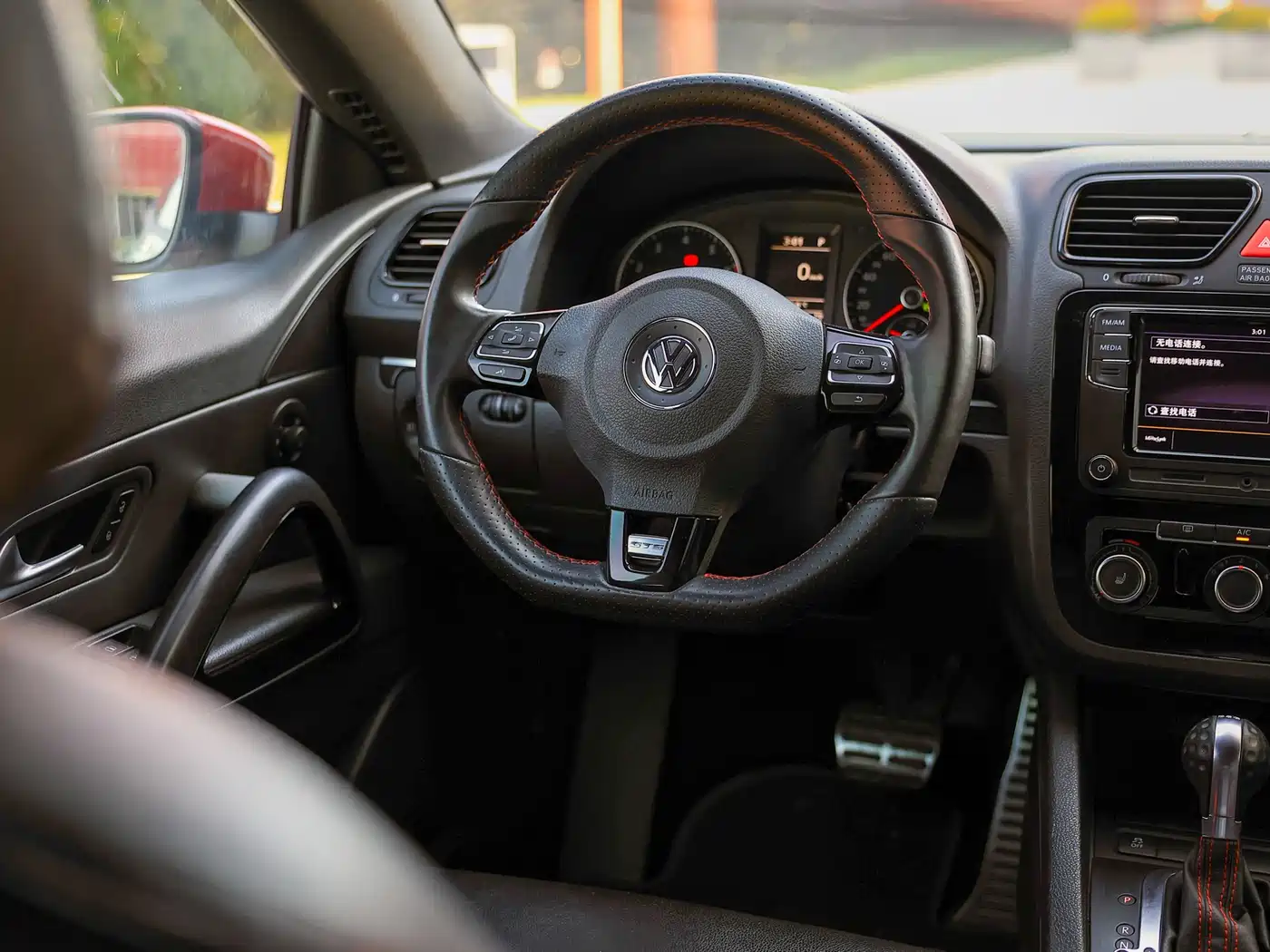 Volkswagen Scirocco 2013 1.4TSI GTS фото 10
