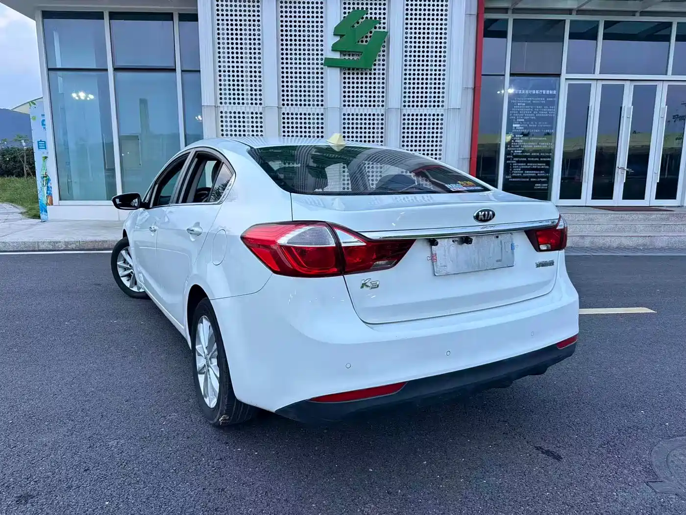 KIA K3