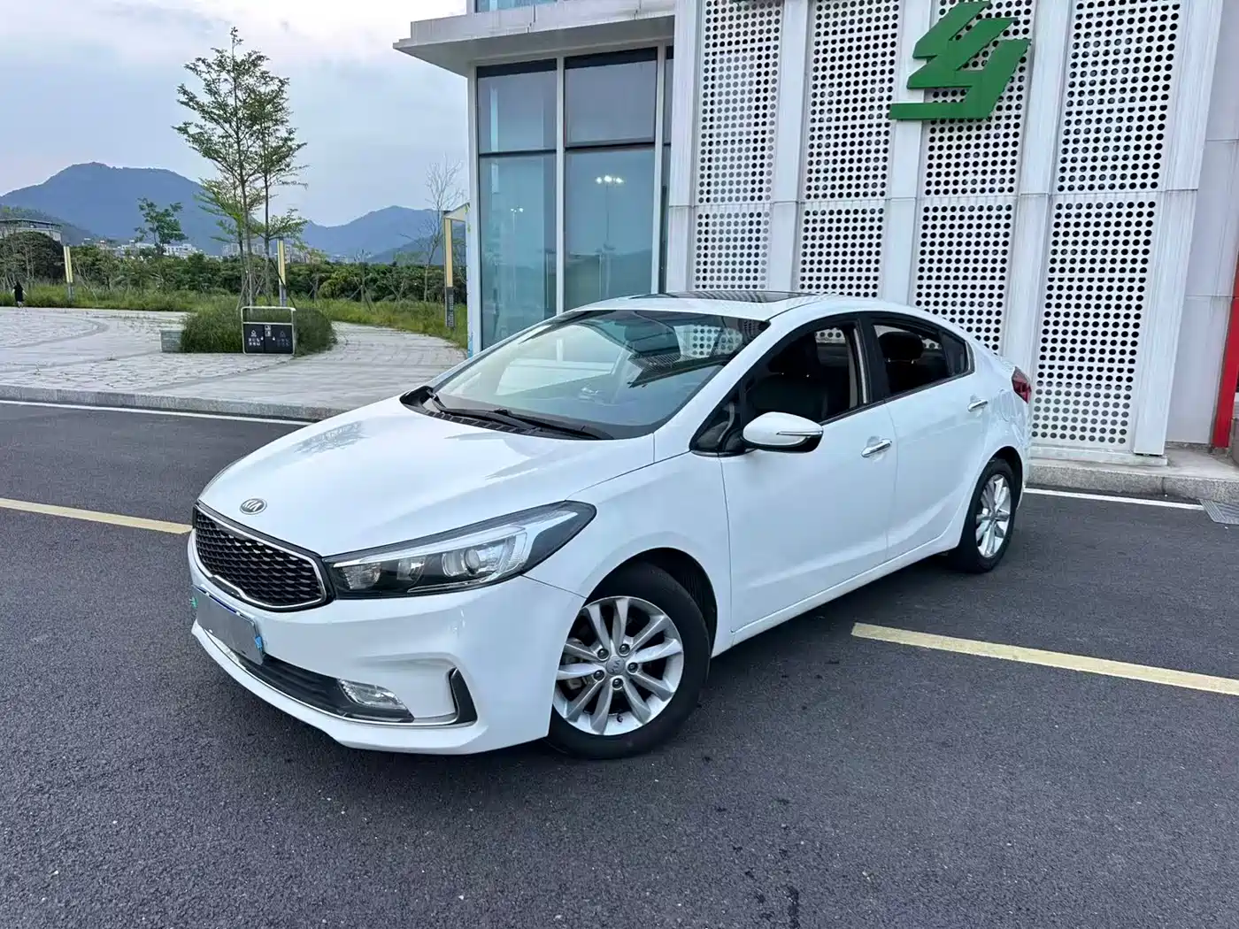KIA K3