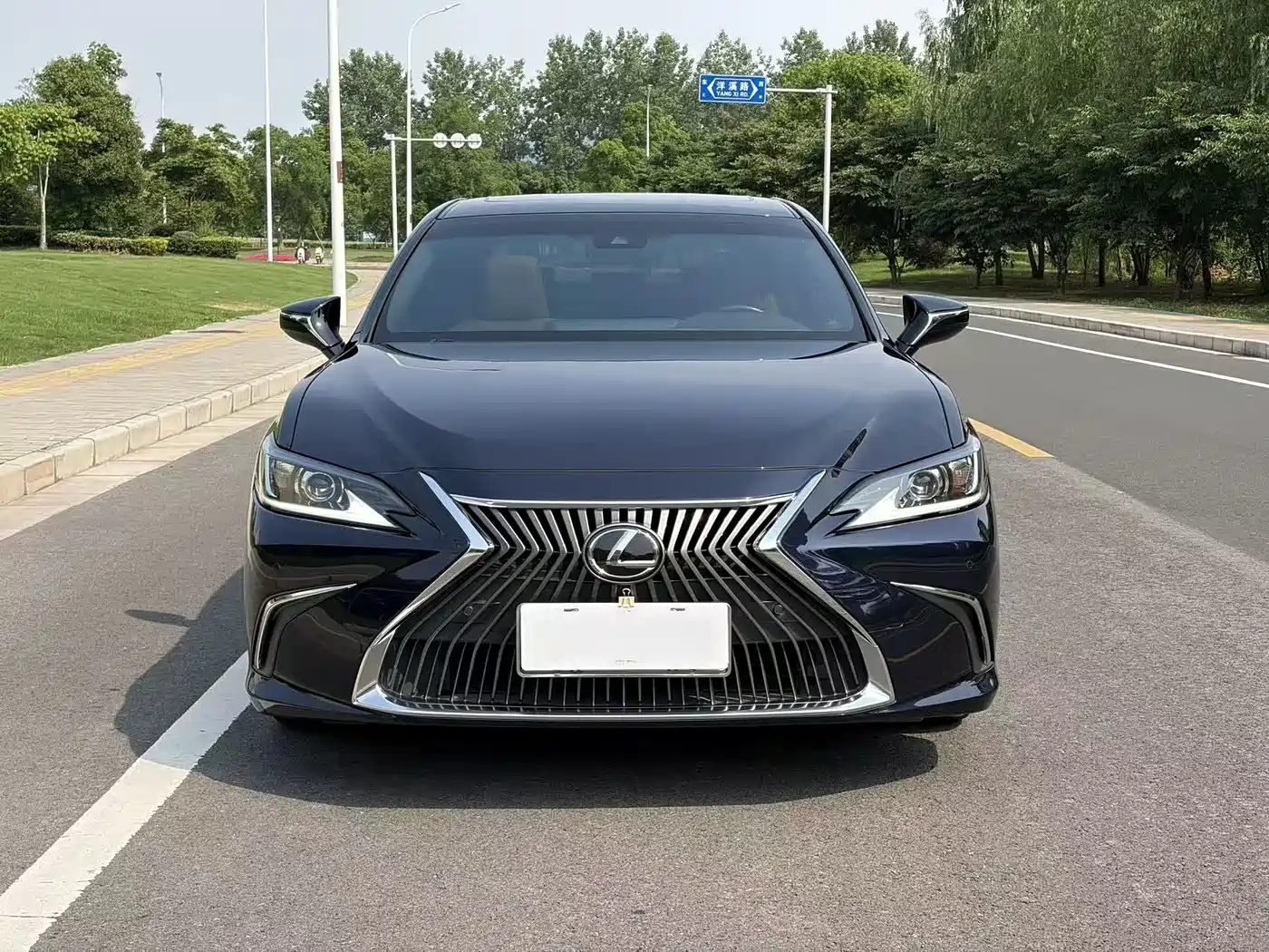 Lexus ES 2018 200 Excellence Edition China V фото 3