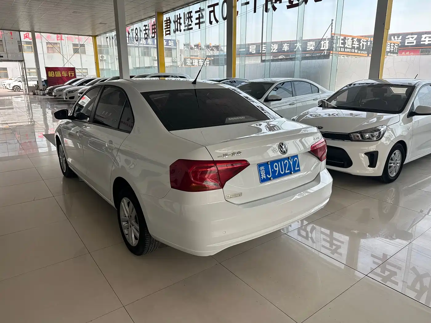 Volkswagen Jetta 2019 Dream Edition 1.4L Manual Fashion фото 8