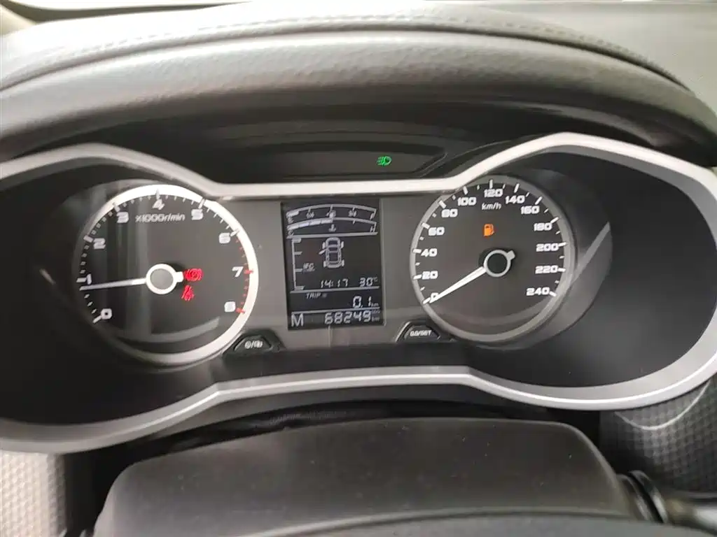Фото 12 - Geely Emgrand GS