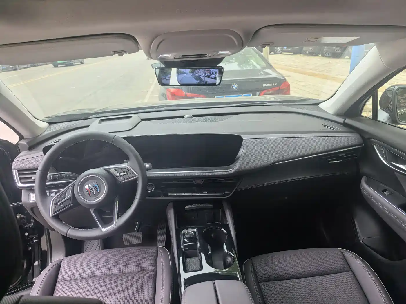 Buick Envision Plus 2025 Enclave Plus 28T 2WD Platinum Edition фото 10