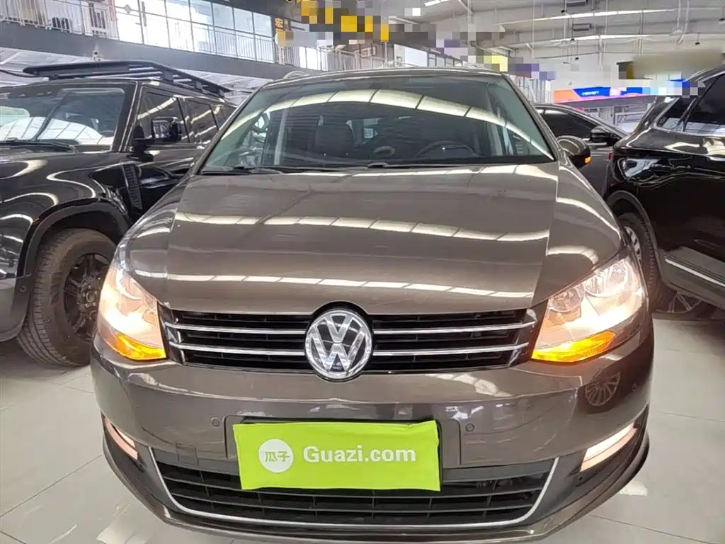 Volkswagen Sharan 2016 380TSI Comfort 7-seater фото 3