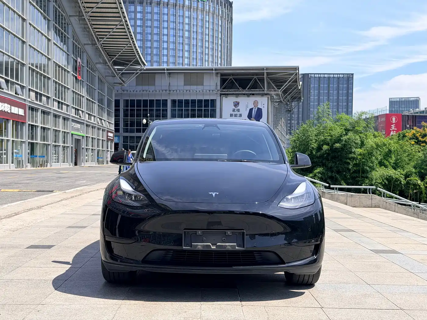 Фото 2 - Tesla Model Y
