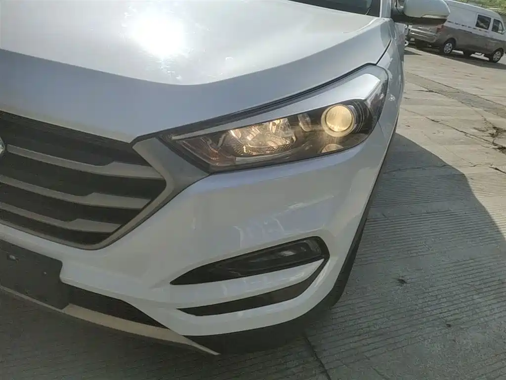 Hyundai Tucson 2015 1.6T Dual Clutch 2WD Smart фото 24
