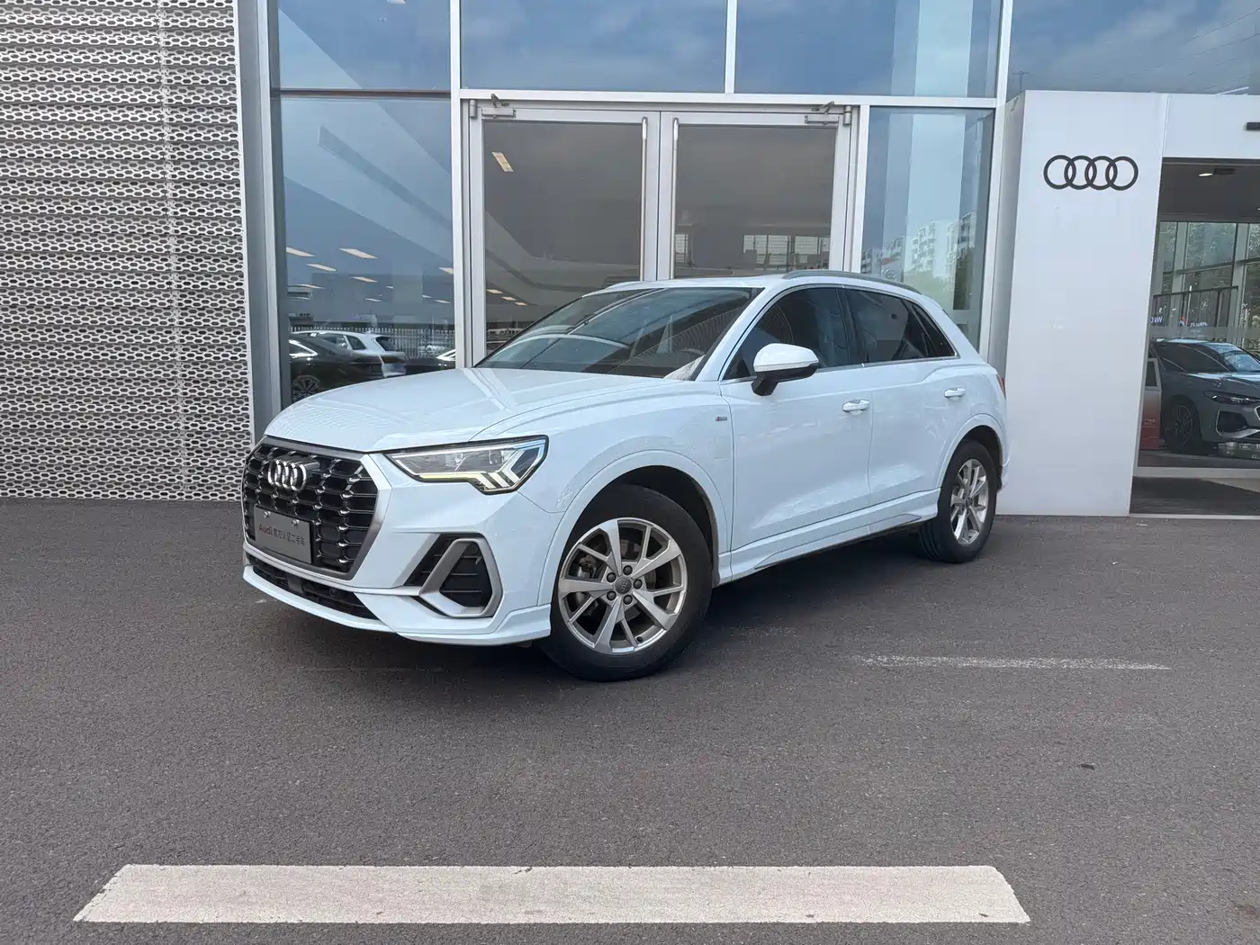Audi Q3 2019 35 TFSI Progressive Sport