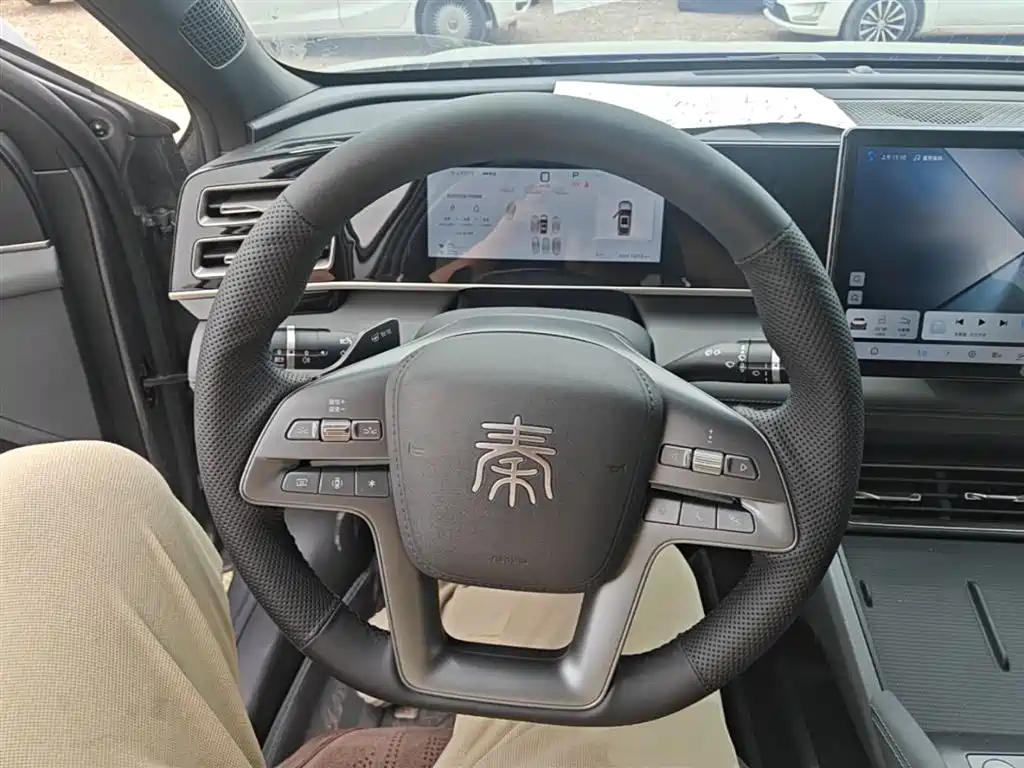 BYD Qin L 2025 DM-i Smart Drive Edition 80KM Leading фото 11