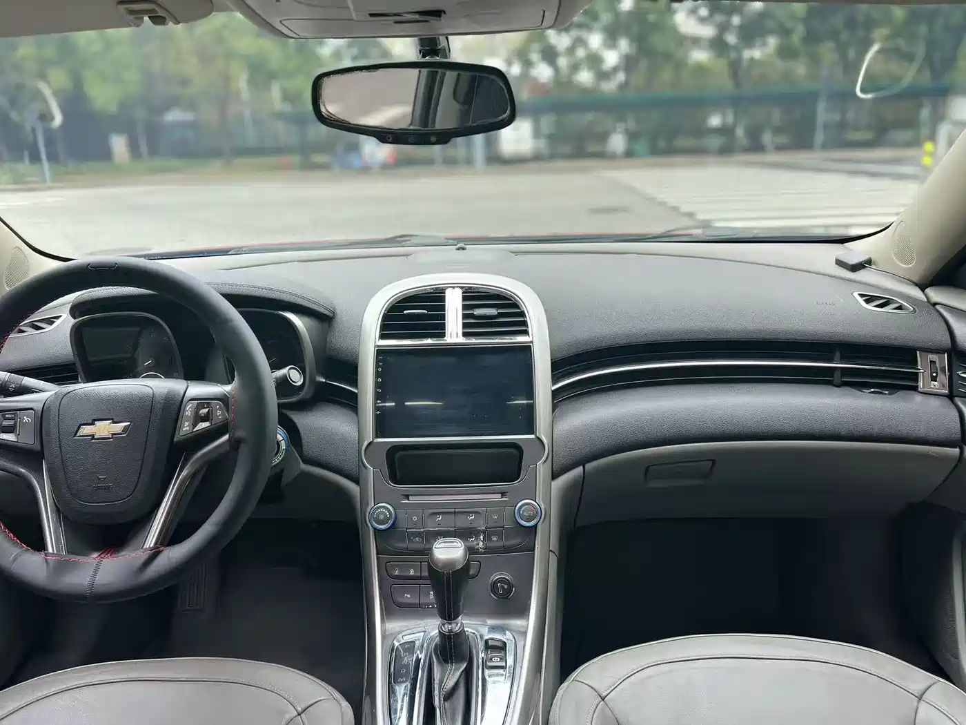 Chevrolet Malibu 2014 2.0L Automatic Luxury фото 16