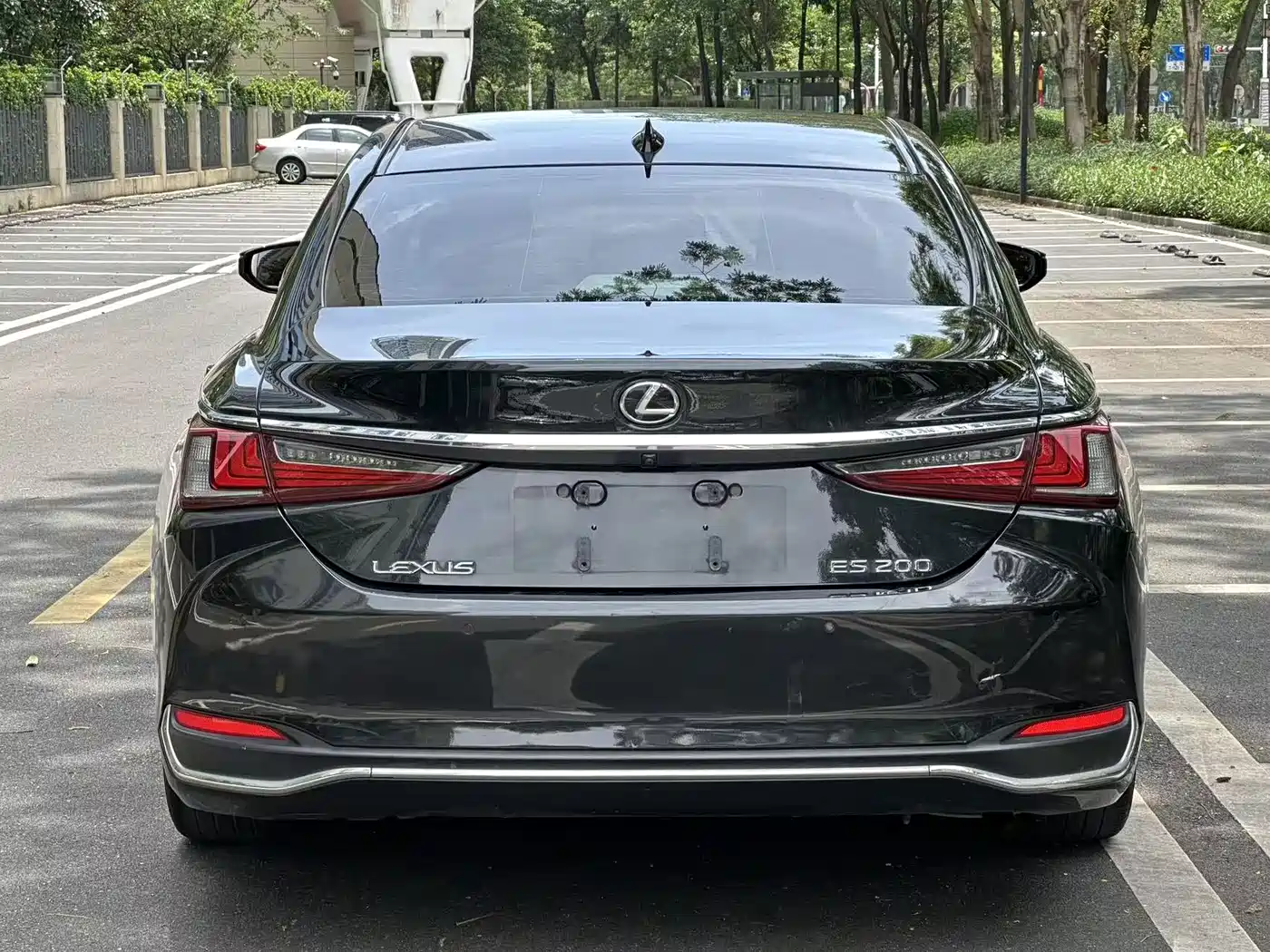 Lexus ES 2018 200 Luxury Edition China V фото 9
