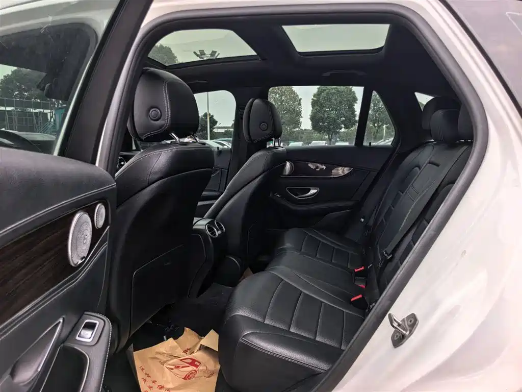 Mercedes-Benz GLC 2017 GLC 260 4MATIC Dynamic фото 10