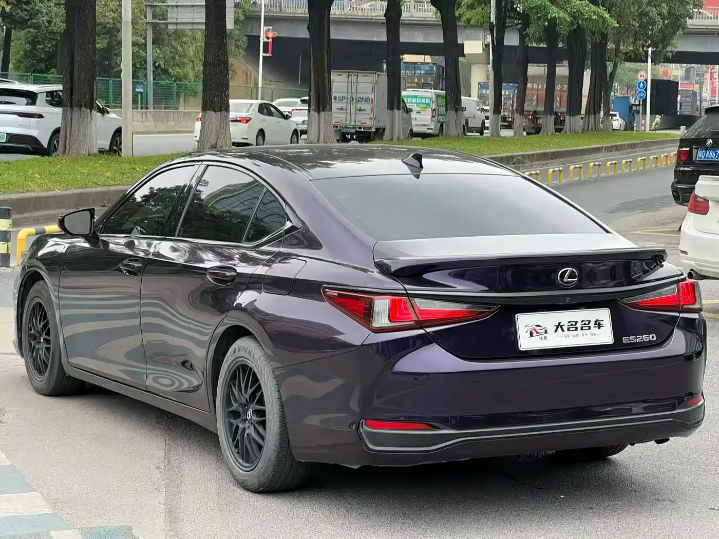 Lexus ES 2020 200 Excellence фото 7